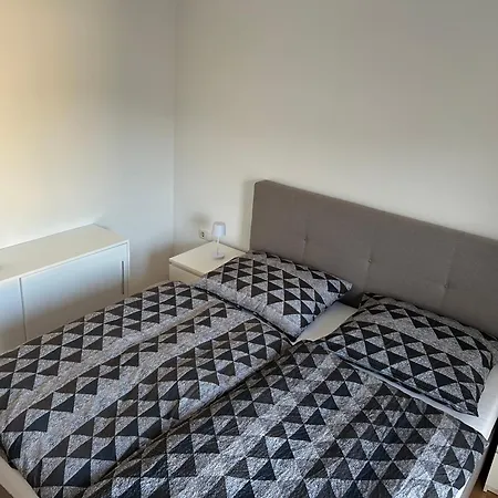 Helle, Gemuetliche 2-zimmerwohnung In Feldkirch